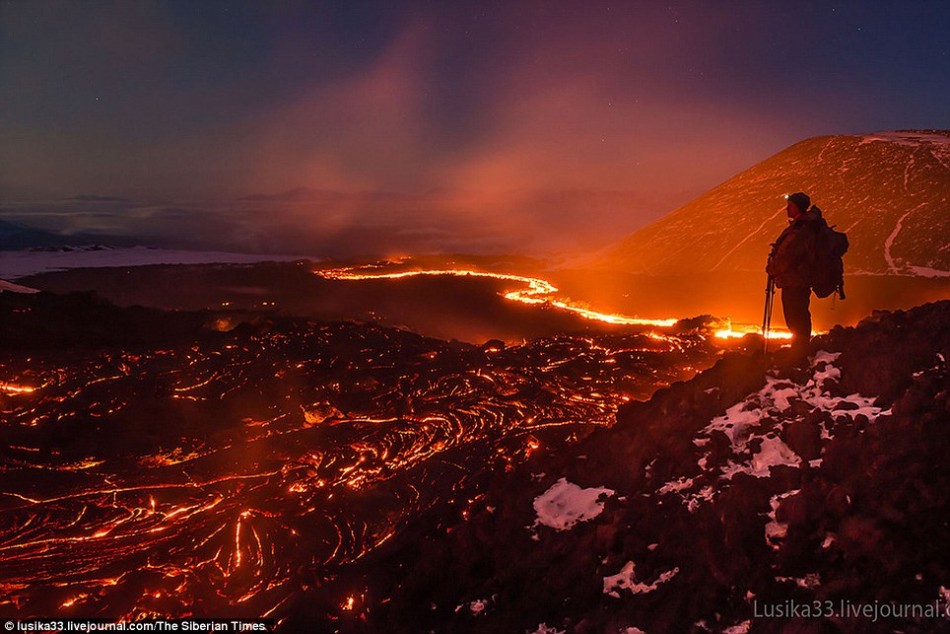 跳火山.jpg