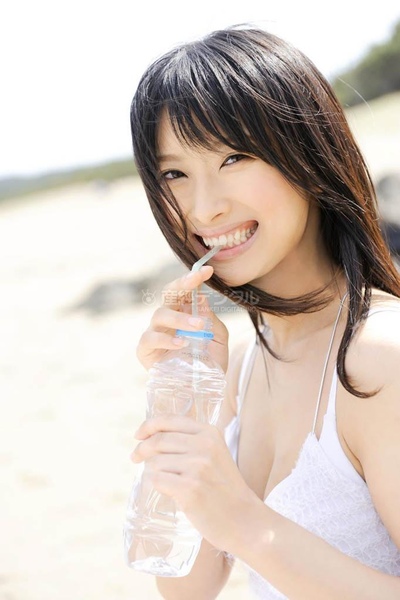 藤川優里.jpg